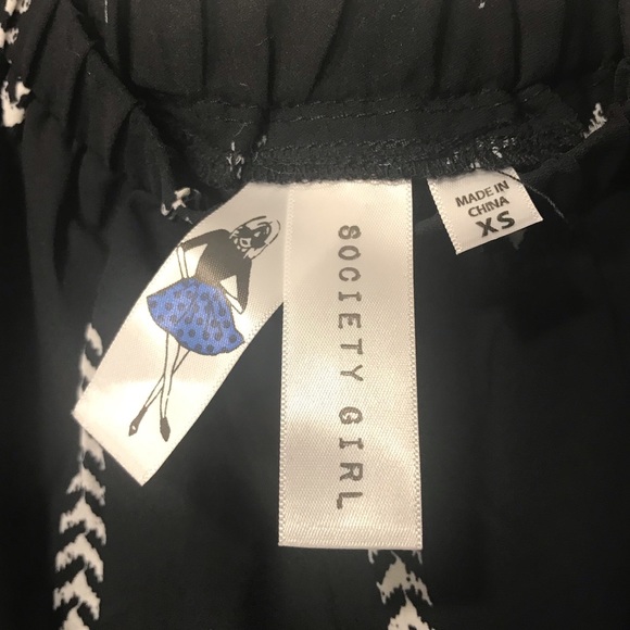 Society Girl Off-the-Shoulder Top - Picture 2 of 3